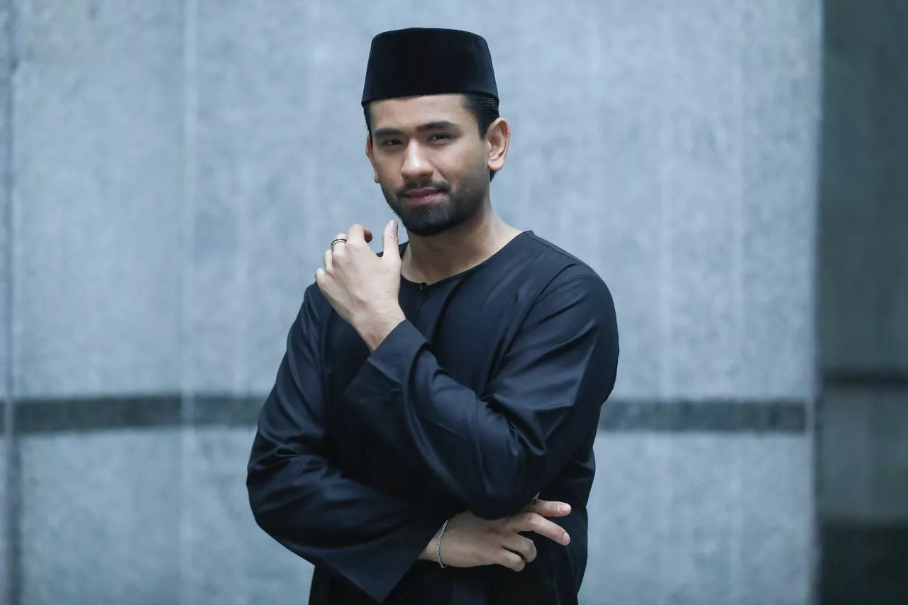 “Aturan Allah Sangat Indah,” – Redza Rosli Syukur Nikmat Bergelar Bapa, Usaha Pikul Tanggungjawab Sebaik Mungkin