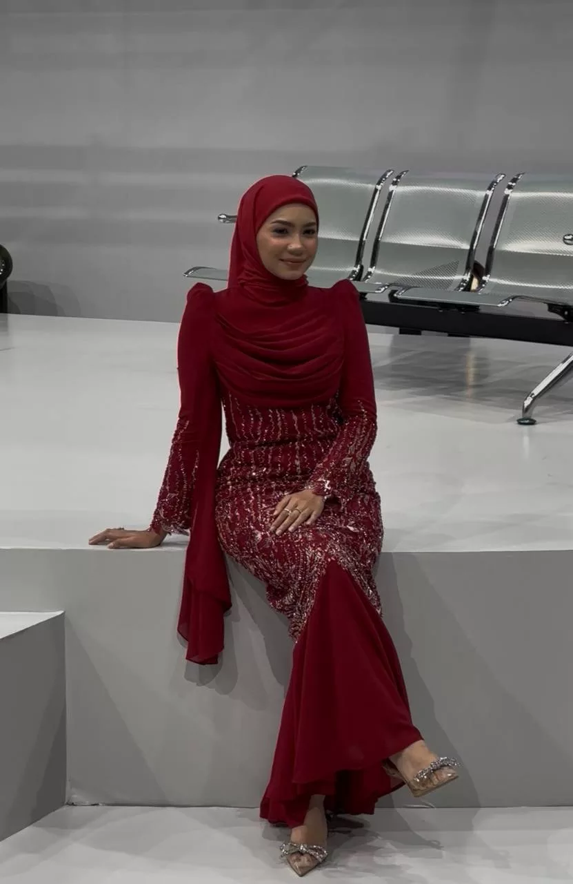 “Tak Nak Fikir Fasal Orang, Takut Jadi Gila…,” – Aprena Menrose Akhirnya Ulas Tidak Berhijab, Bapa Nasihat Jangan Tinggal Solat