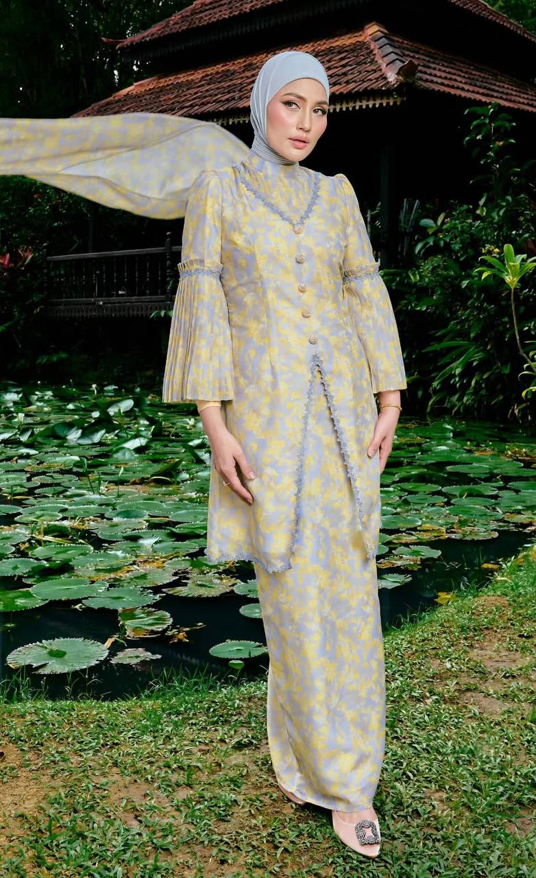 “Tiga Bulan Saya Bersama Dia…,” – Fasha Sandha Tampil Pertahan Sharifah Rose Yang Dikritik ‘Kayu’