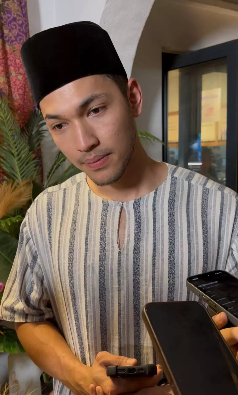 “Mereka Nampak Saya Tenang, Tiada Konflik…,” – Muaz Zabir Selar Individu Hasad Dengki, Mesej Lama Ditularkan Semula? 8 “Mereka Nampak Saya Tenang, Tiada Konflik…,” – Muaz Zabir Selar Individu Hasad Dengki, Mesej Lama Ditularkan Semula?