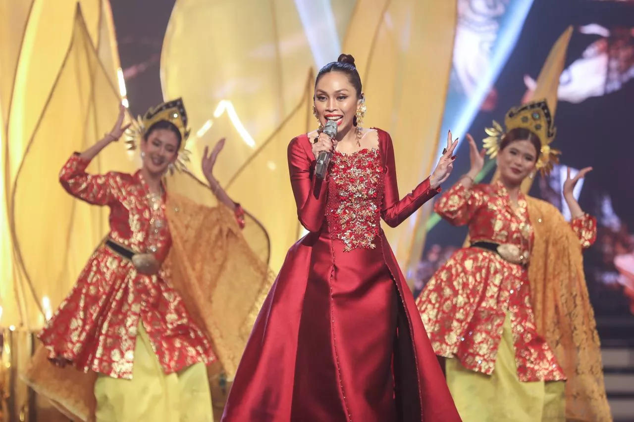 Belum Boleh ‘Move On’! Astro Menampilkan Semangat Home Of Live Dengan Sentuhan Indah & Luar Biasa Menerusi Pentas ‘Re Culture’ GMWA2025 37 Belum Boleh ‘Move On’! Astro Menampilkan Semangat Home Of Live Dengan Sentuhan Indah & Luar Biasa Menerusi Pentas ‘Re Culture’ GMWA2025