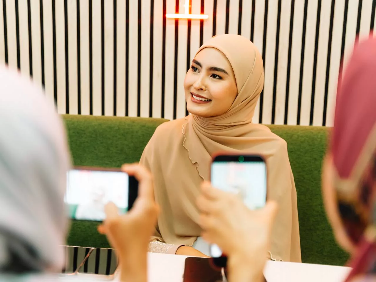 “Saya Pernah Jadi Bintang Popular 2018, Berada Di Puncak,” - Kerjaya Bergerak Perlahan Selepas 10 Tahun? Wany Hasrita Belum Mahu Mengalah 13 “Saya Pernah Jadi Bintang Popular 2018, Berada Di Puncak,” – Kerjaya Bergerak Perlahan Selepas 10 Tahun? Wany Hasrita Belum Mahu Mengalah