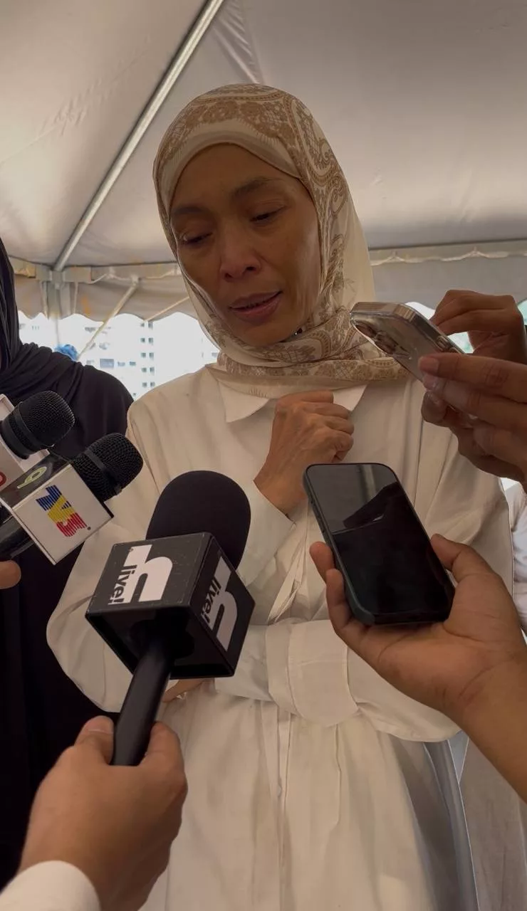 Amyza Aznan Hilang Sumber Kekuatan Selepas Pemergian Anak Sulung, Perlu Masa Pulihkan Semangat Selepas Lalui Dugaan Berat 9 Amyza Aznan Hilang Sumber Kekuatan Selepas Pemergian Anak Sulung, Perlu Masa Pulihkan Semangat Selepas Lalui Dugaan Berat