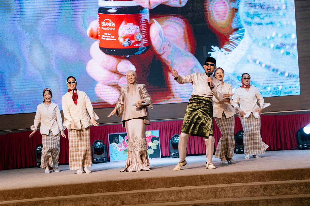 “Hubungan Saya & Fazura Sangat Baik,” - Ada Pihak Cuba Melagakan? Nabil Ahmad Tak Nak Ambil Tahu, Pilih Jaga Kesihatan Mental 9 “Hubungan Saya & Fazura Sangat Baik,” – Ada Pihak Cuba Melagakan? Nabil Ahmad Tak Nak Ambil Tahu, Pilih Jaga Kesihatan Mental