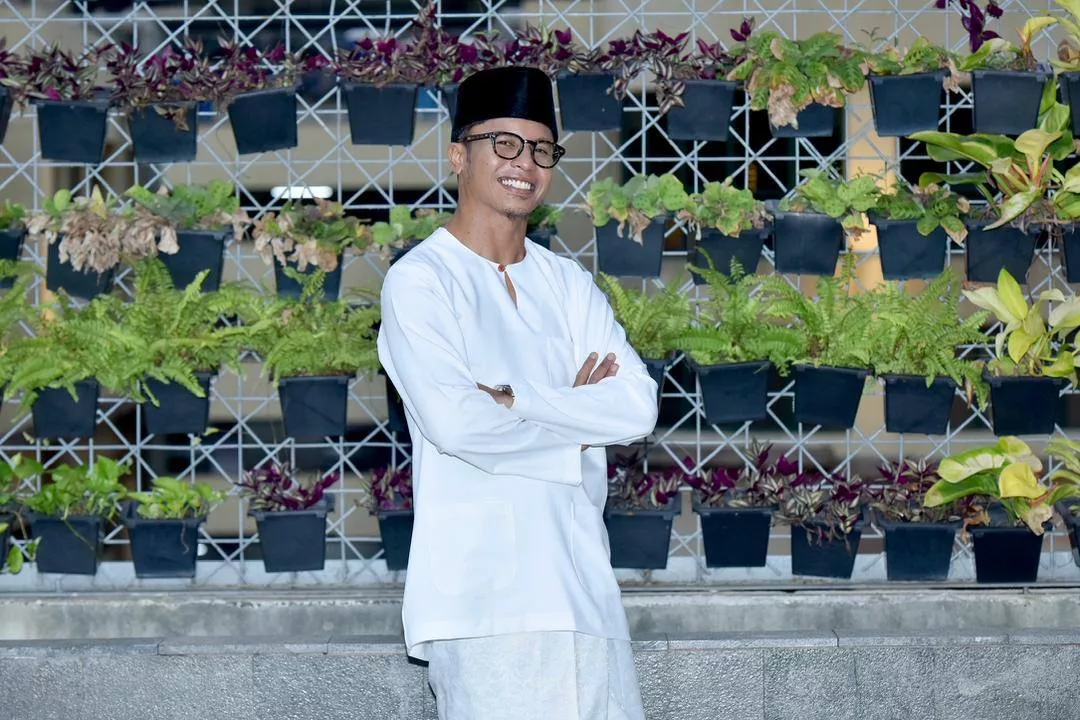 “Dia Menyanyi Lagu Saya Di Sebuah Restoran…,” – Hafiz Suip Tiada Niat Nak Rahsiakan Perkahwinan, Cerita Kisah Cinta Dengan Isteri