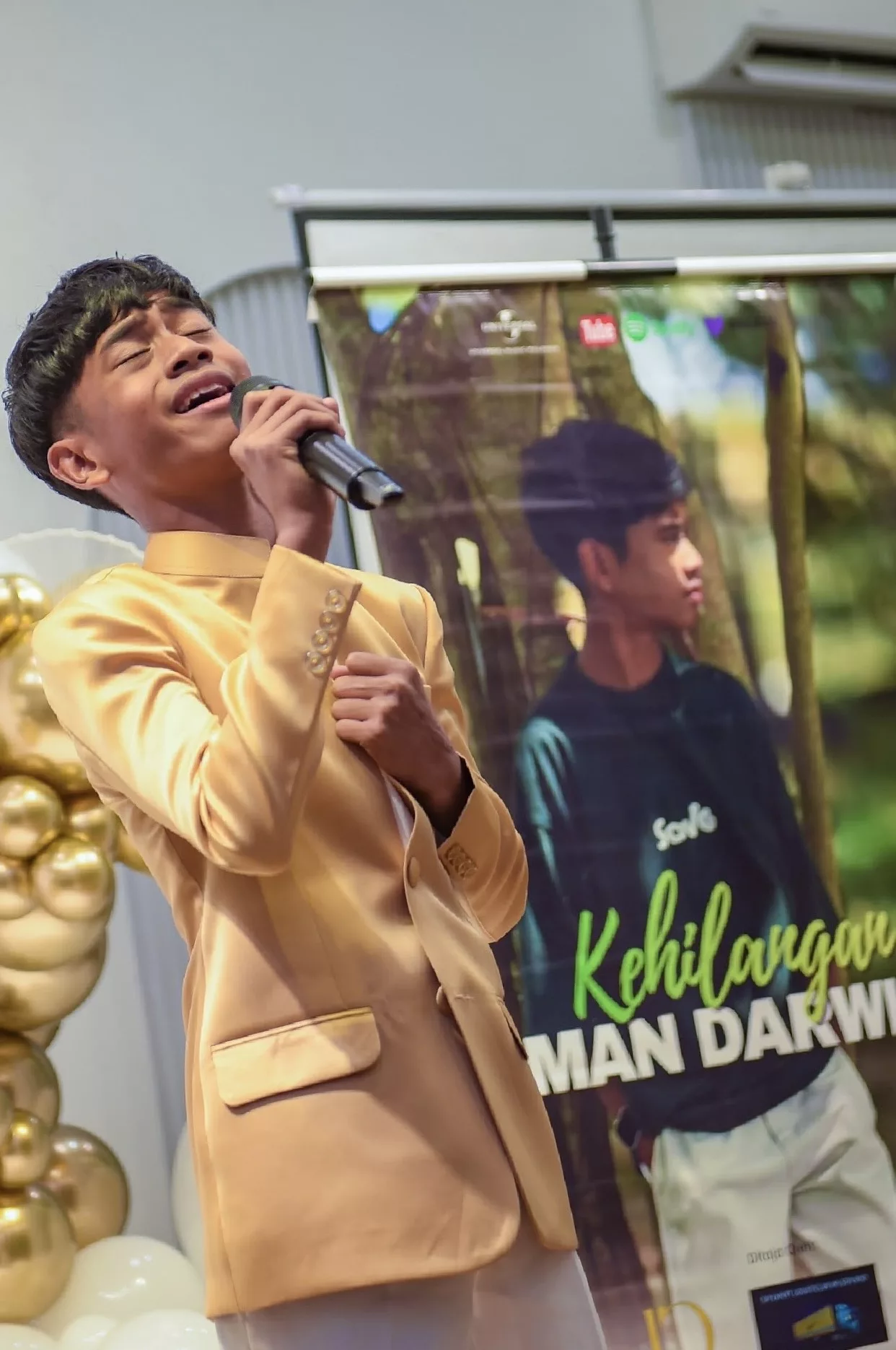 “Saya Bersyukur Sebab Pada Usia 15 Tahun, Sudah Ada Dua Single Dendiri,” – Iman Darwisy