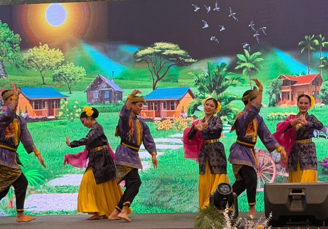 “Pedulikan Apa Mereka Kata,” – Reyhana Yunus Syukur Rezeki Perjalanan Seni Walau Ada Yang Kritik ‘Sendu’, Bertahan Walau Diuji!