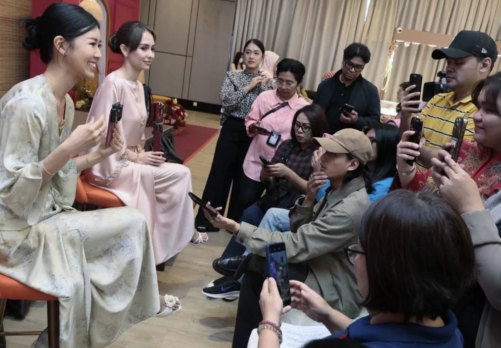 “Saya Rasa, Rata-Rata Wanita Pun Sukakan Barangan Perhiasan Diri,” – Anna Jobling Angkat Tema ‘Pulang’