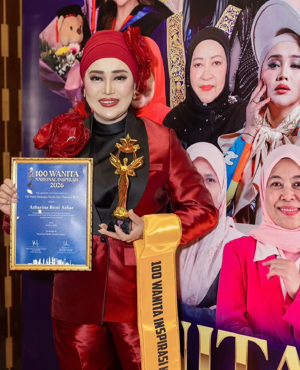 Azharina Cipta Sejarah! Satu-Satunya Anak Seni Yang Diraikan Di Anugerah 100 Wanita Nasional Inspirasi 2026 9 Azharina Cipta Sejarah! Satu-Satunya Anak Seni Yang Diraikan Di Anugerah 100 Wanita Nasional Inspirasi 2026