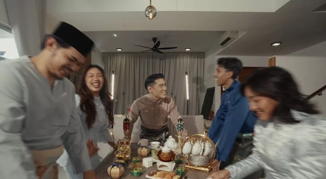 Guru Matematik Jadi Bintang! Sir Race Lancar Lagu ‘Bah Selamat Hari Raya’ Dengan Sentuhan ‘Vibe’ K-Pop 11 Guru Matematik Jadi Bintang! Sir Race Lancar Lagu ‘Bah Selamat Hari Raya’ Dengan Sentuhan ‘Vibe’ K-Pop