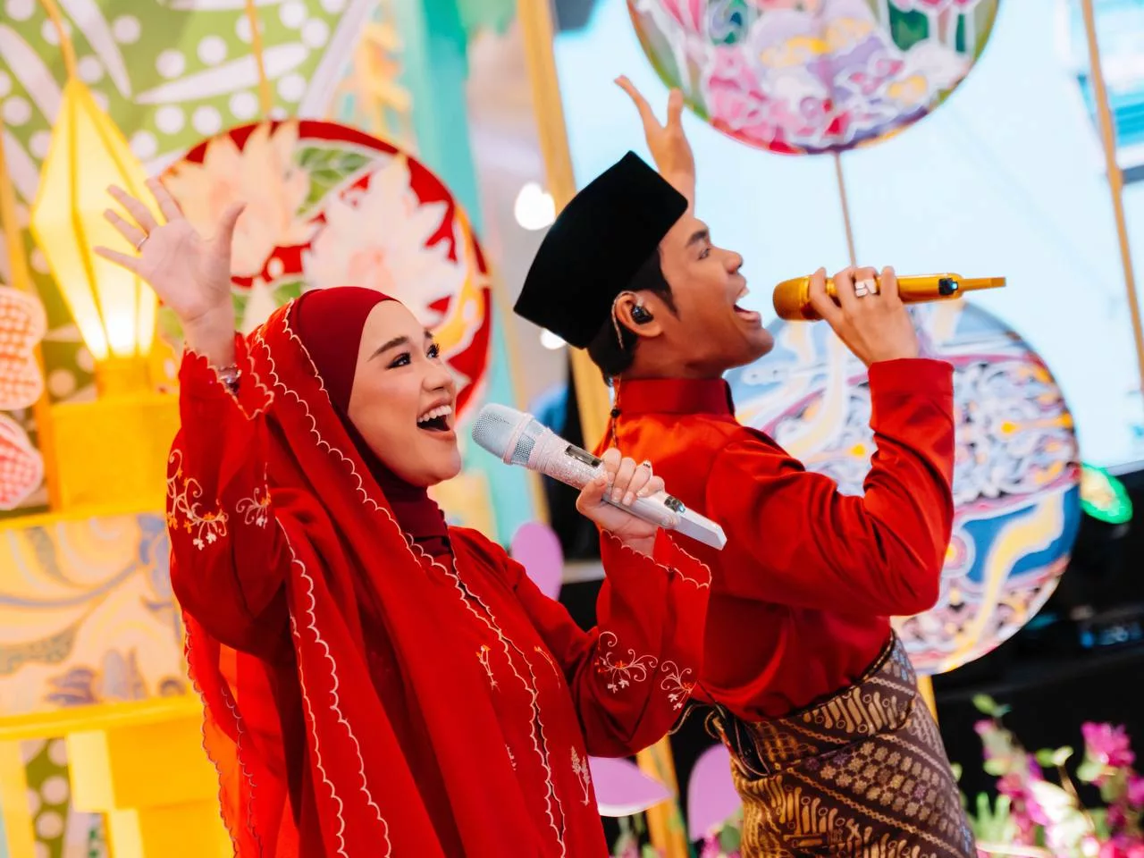 “Jika Langgar Perkara Tak Sepatutnya…,” - Lagu Raya Tak Hormat Sensitiviti? Syamel Saran Buat Aduan Di Saluran Betul 10 “Jika Langgar Perkara Tak Sepatutnya…,” – Lagu Raya Tak Hormat Sensitiviti? Syamel Saran Buat Aduan Di Saluran Betul