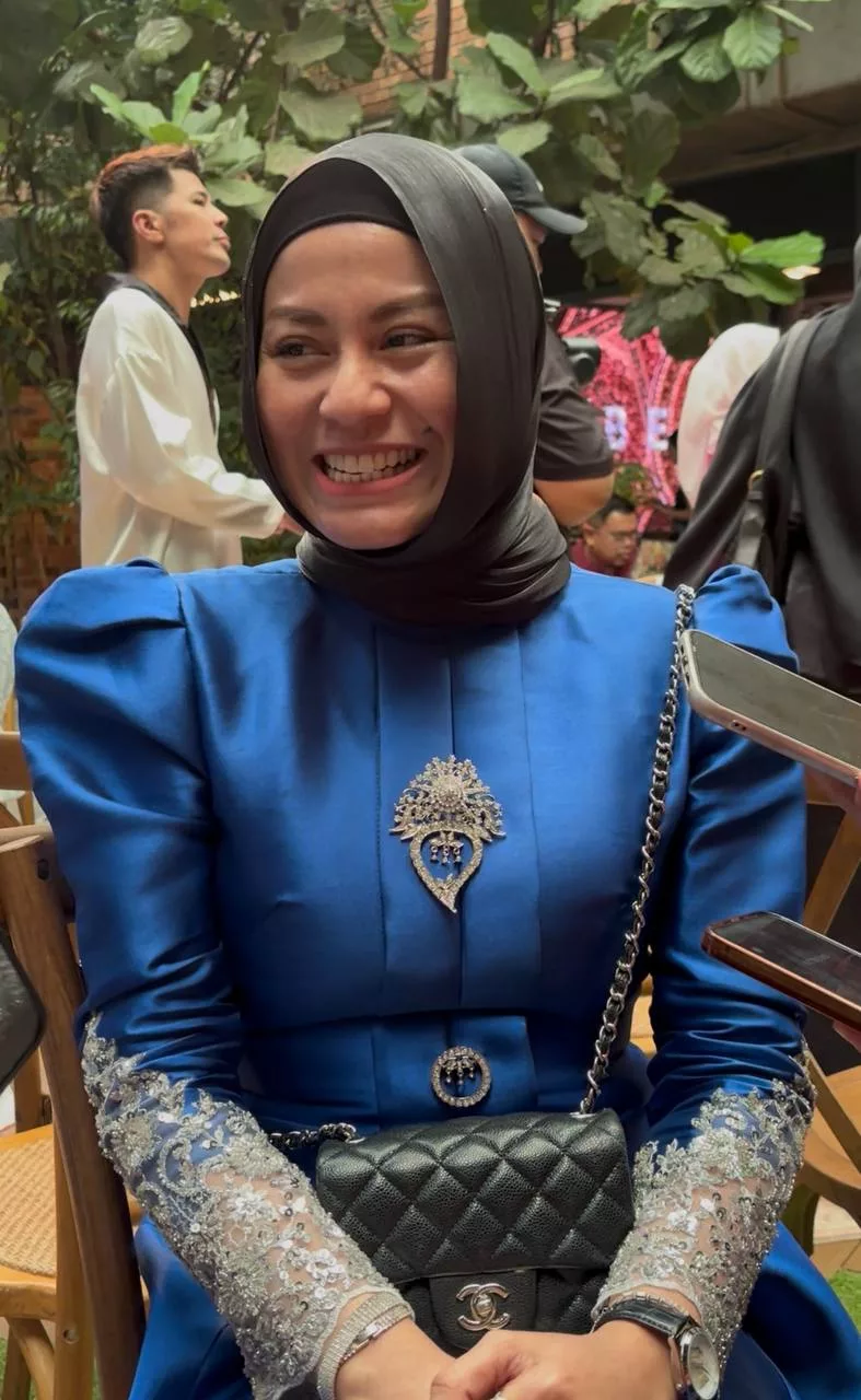 “Bukanlah Serik, Cuma Belum Terfikir Lagi,” – Rebecca Nur Al Islam Tak Rasa Sunyi Selepas Cerai, Sibuk Urus 7 Orang Anak