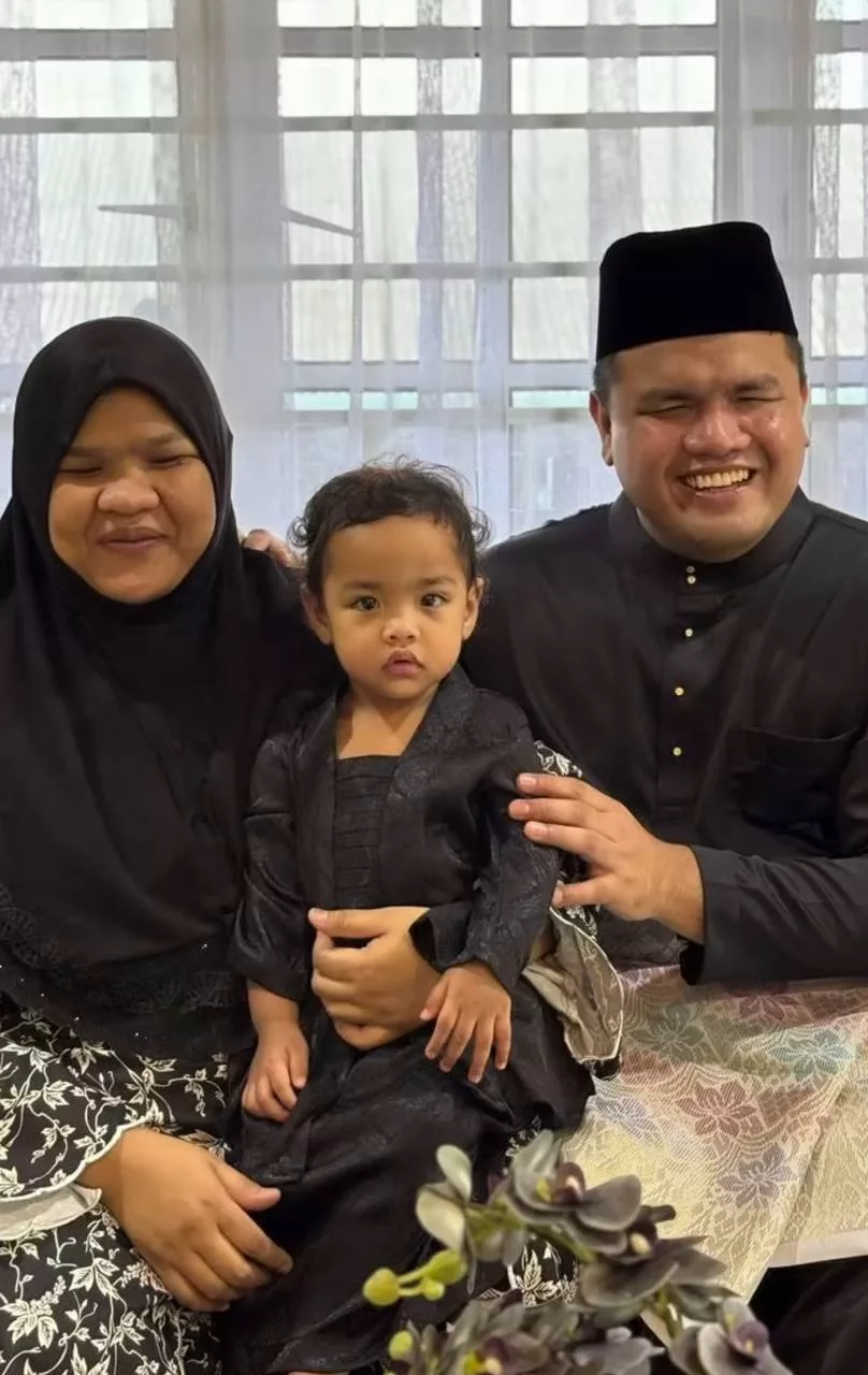 “Nikmat Besar Yang Belum Kami Rasai, Panggilan Ibu Ayah,” - Masih Belum Boleh Bercakap Pada Usia 2 Tahun, Azmi Saat Bawa Anak Jalani Rawatan 4 “Nikmat Besar Yang Belum Kami Rasai, Panggilan Ibu Ayah,” – Masih Belum Boleh Bercakap Pada Usia 2 Tahun, Azmi Saat Bawa Anak Jalani Rawatan