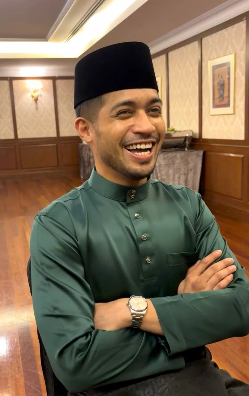 Tak Perlu Tayang Bahagia… Yusuf Bahrin Nafi Rumah Tangga Bergolak, Pilih Hidup Privasi Bersama Zizi Kirana