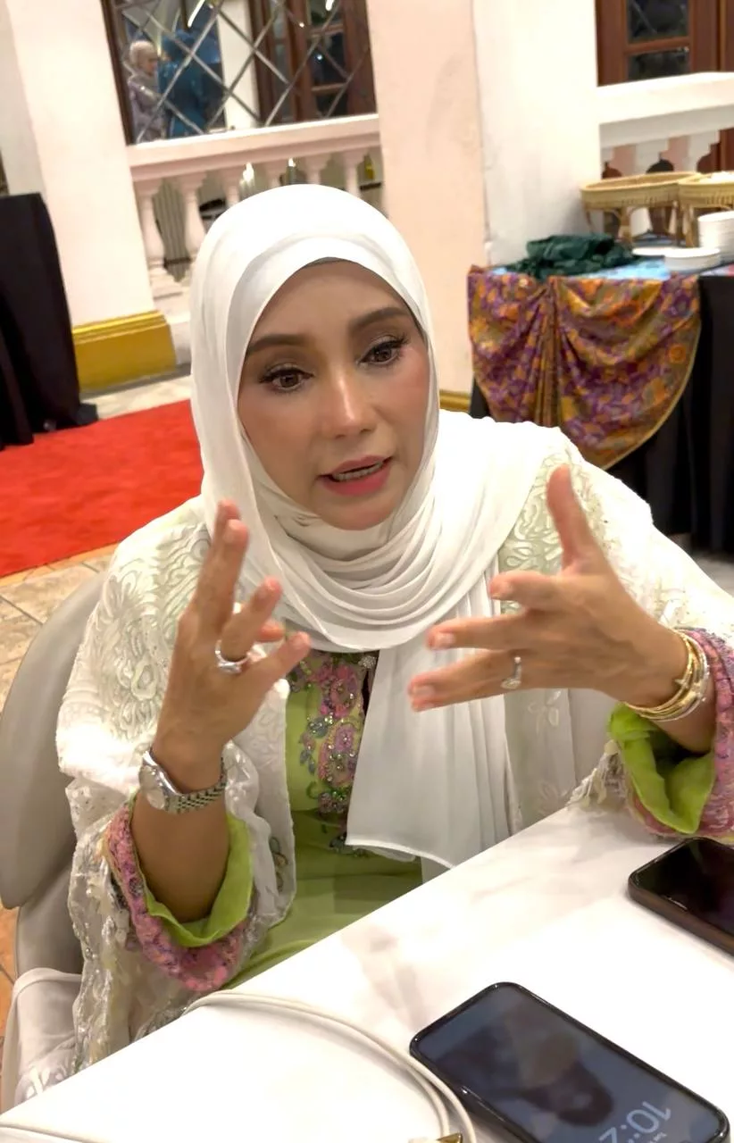 “Celik Mata, Saya Nampak Ustaz…,” – A. Aida Terdetik Nekad Berhijab Selepas Tersedar Dari Ditidurkan, Menyesal Jalani Pembedahan Lutut