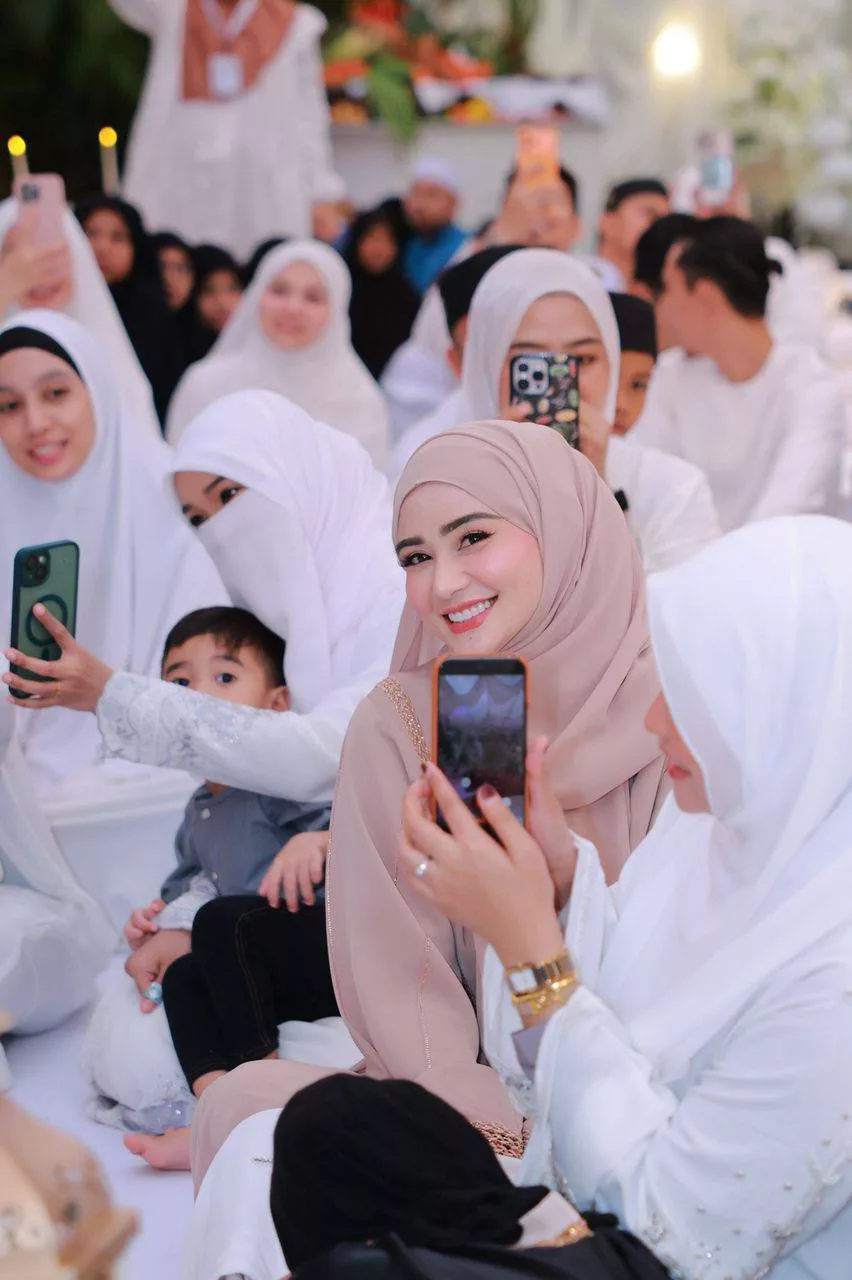 “Saya Seronok Lihat Isteri Yang Jadi Suri Rumah…,” – Syukur Nikmat Hidup, Miliki Keluarga Bahagia & Impian Perbanyakkan Zakat, Wawa Zainal Kongsi Cabaran Jadi Usahawan