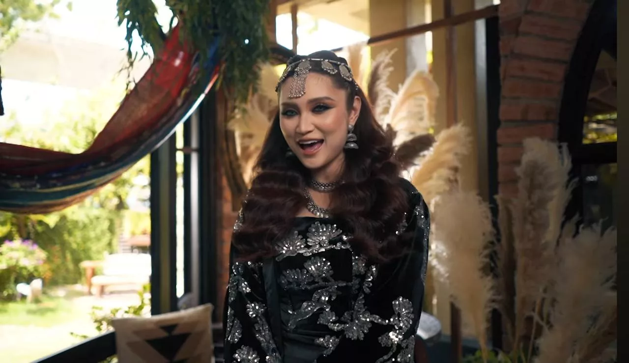“Dia Tak Tanya Bayaran, Buat Sebab ‘Adik Beradik’,” – Rakam Lagu Raya Bersama, Ayda Jebat Tersentuh Keperibadian Baik Hazama