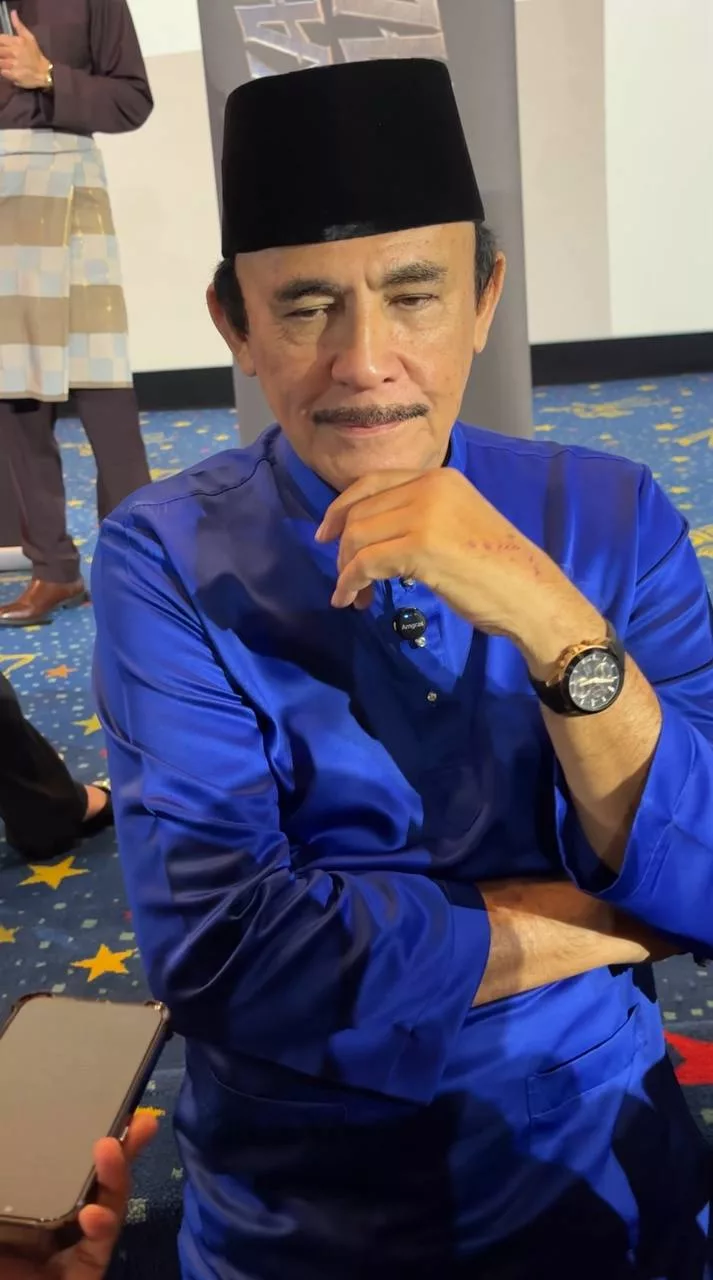“Reaksi Mereka Positif, Kita Akan…,” – Yusof Haslam Rancang ‘Comeback’ Epik! Que Haidar & Fazura Bakal Disatukan Dalam Filem Rahsia Hujung Tahun