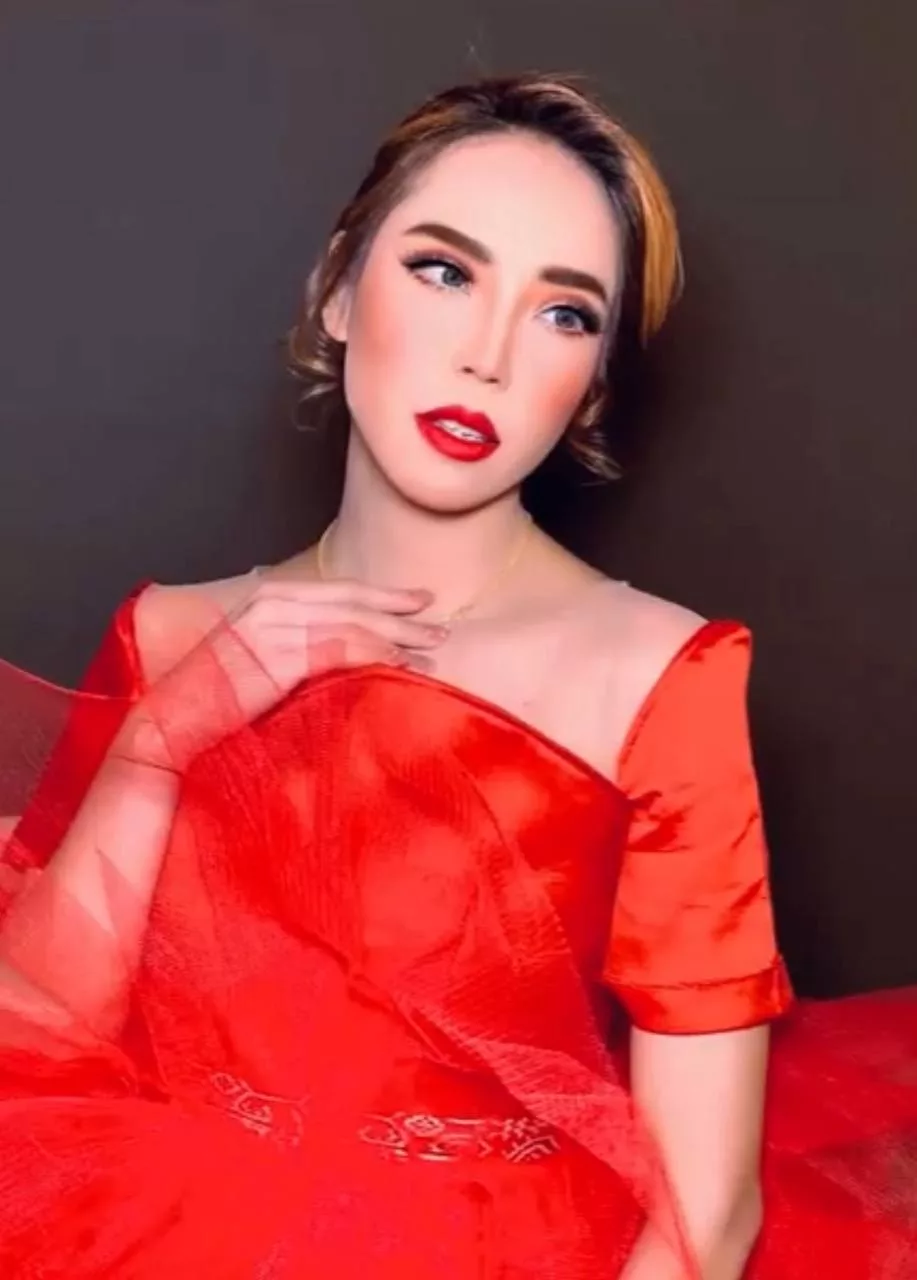 “Fyna Bukan Budak-Budak Lagi, Dia Tahu Kesannya,” - Ayda Jebat Enggan Ulas Panjang Kontroversi Libatkan Adik, Mohon Doa Yang Terbaik 7 “Fyna Bukan Budak-Budak Lagi, Dia Tahu Kesannya,” – Ayda Jebat Enggan Ulas Panjang Kontroversi Libatkan Adik, Mohon Doa Yang Terbaik