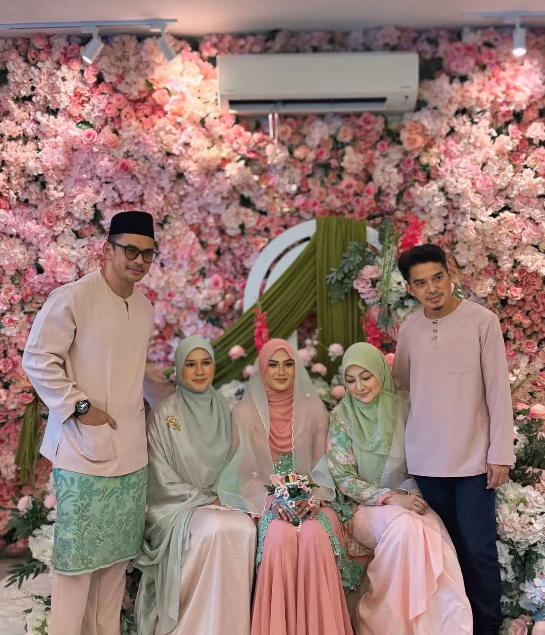 “Muda Lagi Anak Ini, Bila Ingin Melangkah Ke Fasa Seterusnya, Kami…,” – Abby Abadi Reda Danish Hakim Bertunang Pada Usia 23 Tahun