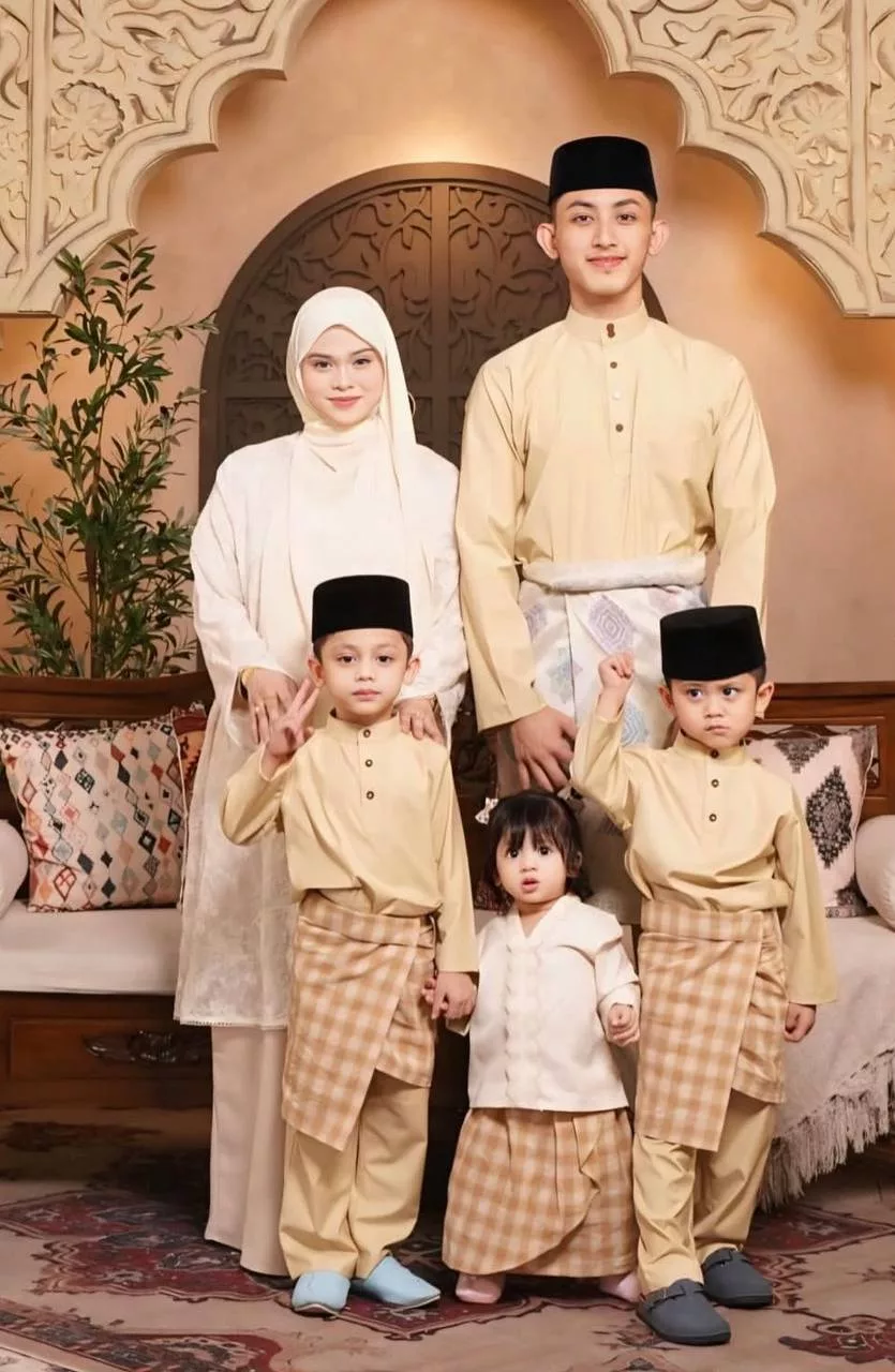 Terkilan Nama Anak-Anak Terpalit Kontroversi Suami & Isteri Kedua, Umisya Mazlan Dedah Sebab Masih Pertahan Perkahwinan 13 Terkilan Nama Anak-Anak Terpalit Kontroversi Suami & Isteri Kedua, Umisya Mazlan Dedah Sebab Masih Pertahan Perkahwinan