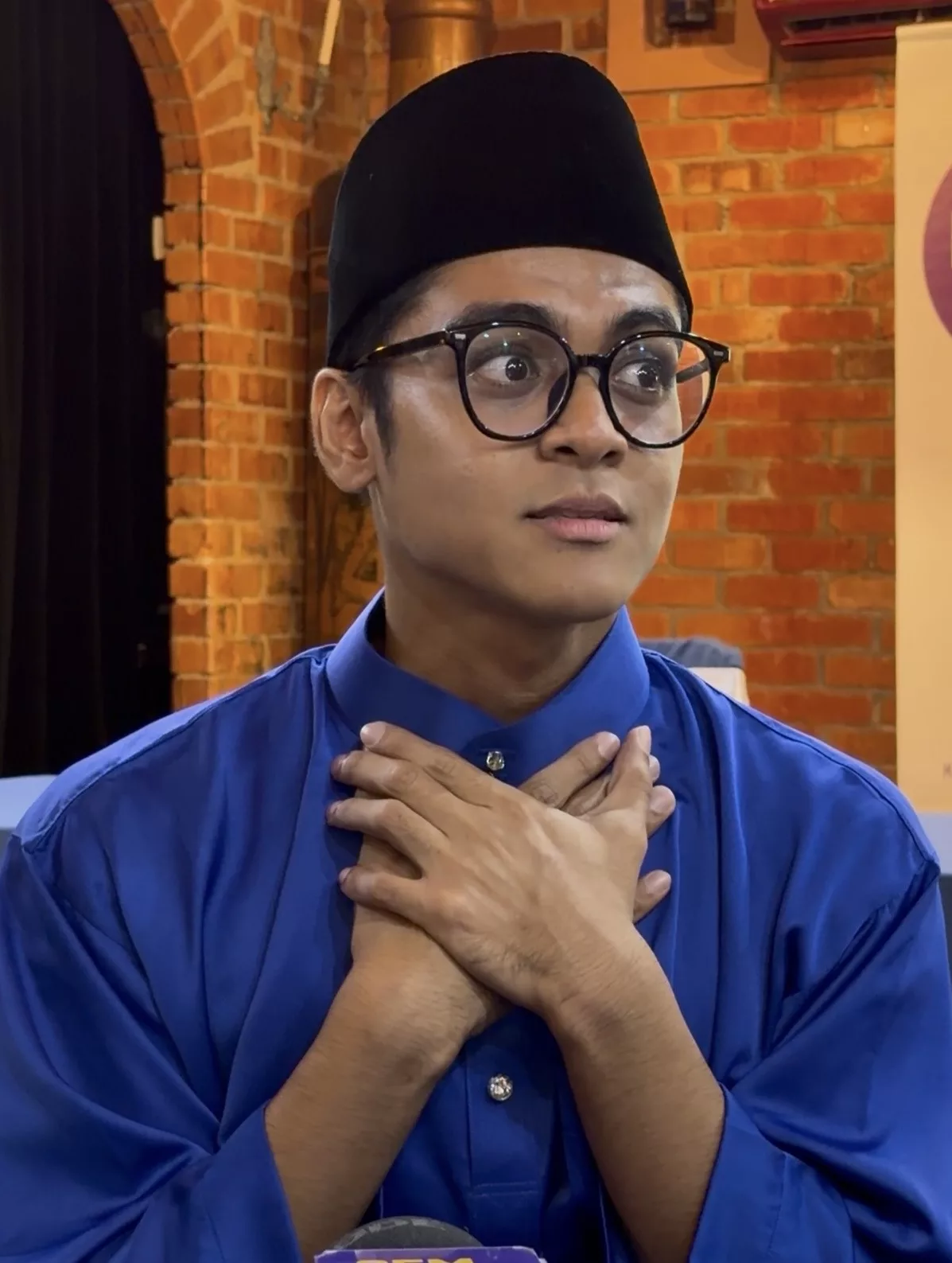 "Yang Paling Viral Orang Kata Suara Seperti 'Hon Lori'," - Vokal Kena Hentam, Agy Positif & Pilih Tenang Ulas Isu Lagu Raya 5 “Yang Paling Viral Orang Kata Suara Seperti ‘Hon Lori’,” – Vokal Kena Hentam, Agy Positif & Pilih Tenang Ulas Isu Lagu Raya