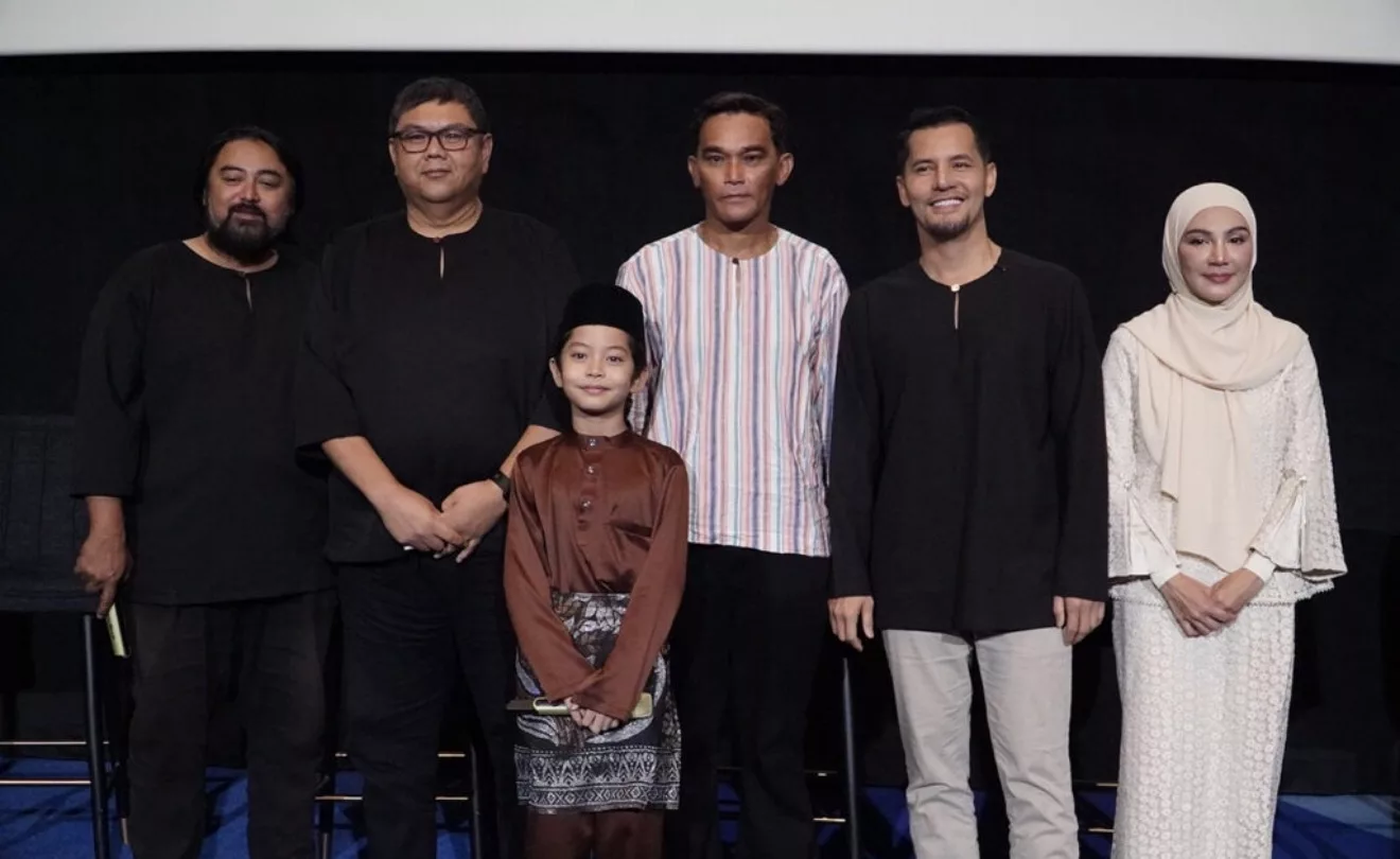 “Waktu Kecil, Kadang Kita Tak Faham Pengorbanan Ibu Bapa, Hanya Fikir Diri Sendiri,” – Aliff Syukri