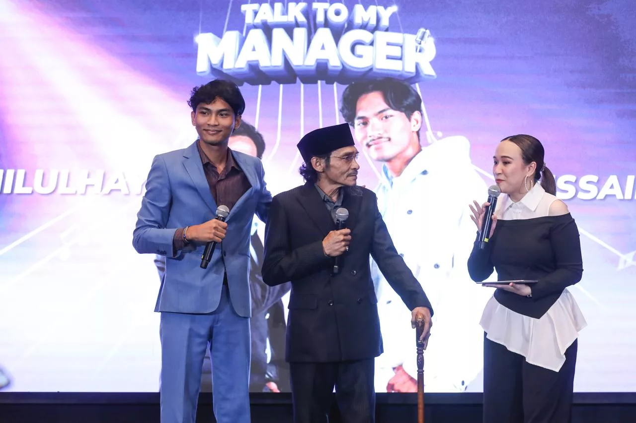 TTMM2: Strategi ‘TipTop’ Manager & Aura Bintang Peserta, Ini Sebab Kenapa Satu Keluarga Wajib Tonton Talk To My Manager Musim Kedua! 26 TTMM2: Strategi ‘TipTop’ Manager & Aura Bintang Peserta, Ini Sebab Kenapa Satu Keluarga Wajib Tonton Talk To My Manager Musim Kedua!
