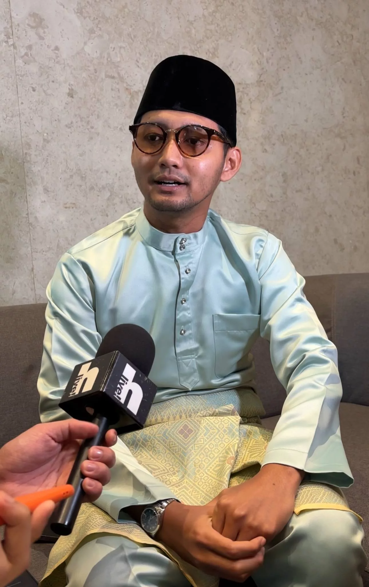 Isteri Masuk Minggu Ke-37 Kehamilan, Sufian Suhaimi Berdebar Detik Timang Anak Sulung - “Sejujurnya Kami Teruja…” 9 Isteri Masuk Minggu Ke-37 Kehamilan, Sufian Suhaimi Berdebar Detik Timang Anak Sulung – “Sejujurnya Kami Teruja…”
