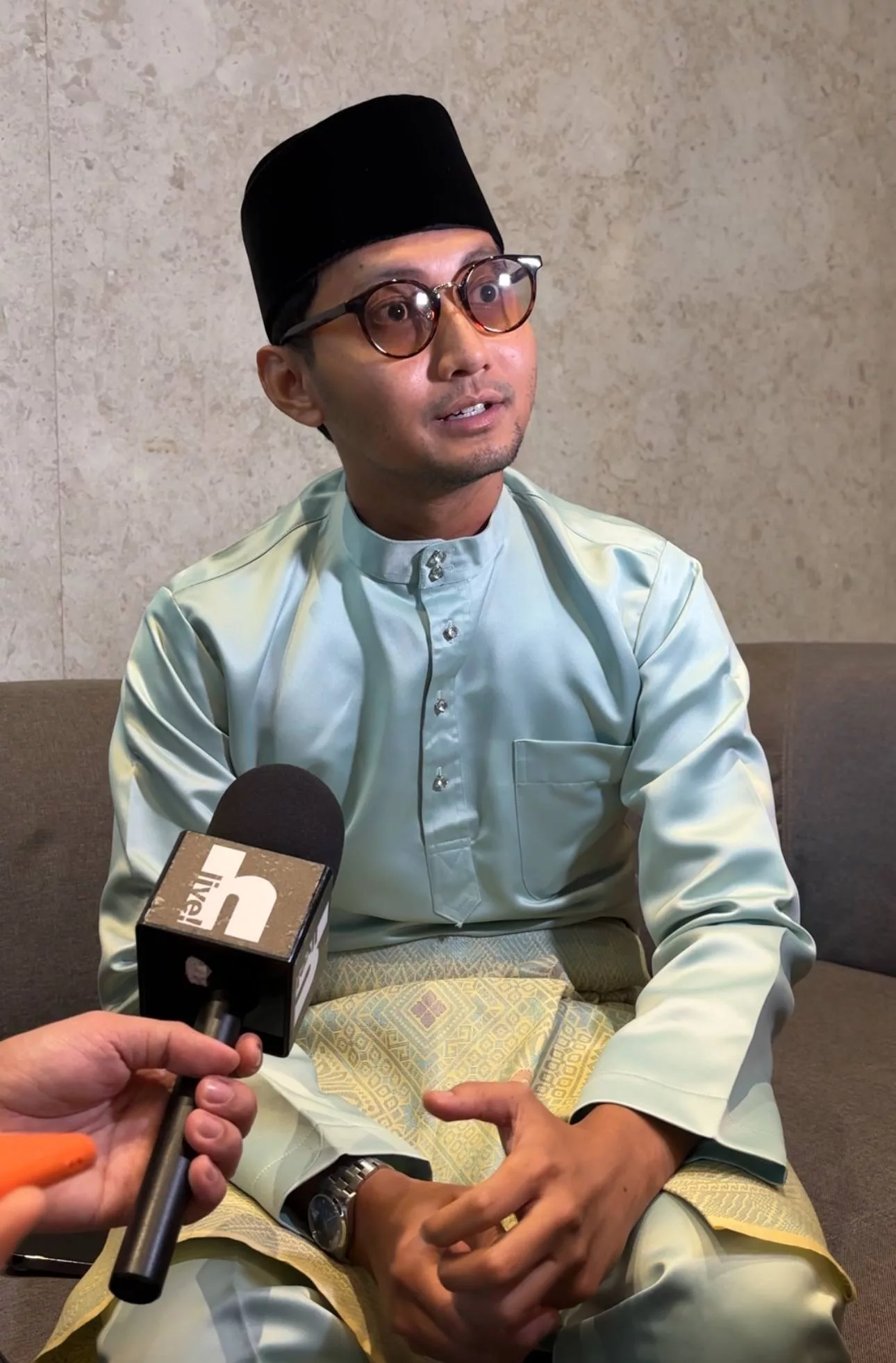 Isteri Masuk Minggu Ke-37 Kehamilan, Sufian Suhaimi Berdebar Detik Timang Anak Sulung - “Sejujurnya Kami Teruja…” 8 Isteri Masuk Minggu Ke-37 Kehamilan, Sufian Suhaimi Berdebar Detik Timang Anak Sulung – “Sejujurnya Kami Teruja…”