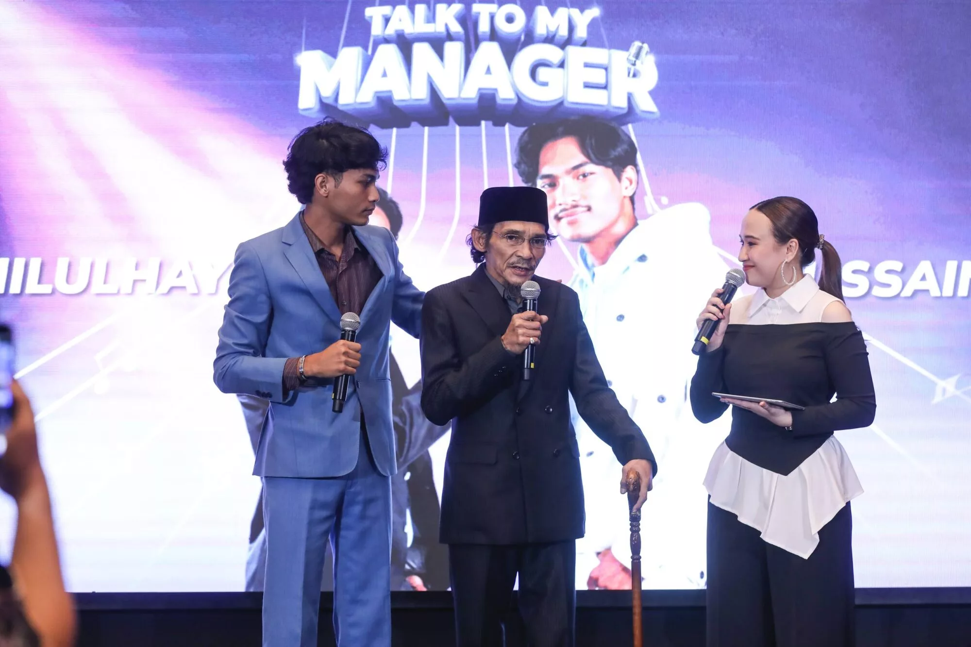 “Kena Bertanding Serius… Jaga Akhlak Dan Disiplin,” - Jamilul Hayat Serius Bawa Hussain Ceburi Bidang Seni, Jadi Contoh Teladan Yang Baik 8 “Kena Bertanding Serius… Jaga Akhlak Dan Disiplin,” – Jamilul Hayat Serius Bawa Hussain Ceburi Bidang Seni, Jadi Contoh Teladan Yang Baik