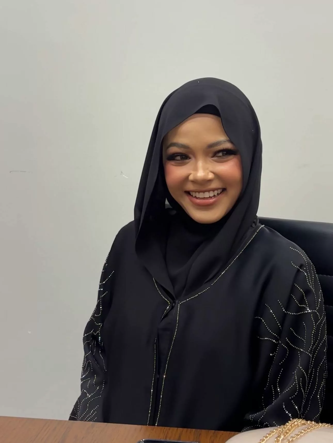 “Ayat Mereka Sama, Dah Tak Lut…,” – Ira Kazar Sudah Kalis Kecaman, Syukur Dapat Bantu Keluarga Saat Bapa Kena Tempias Kontroversi