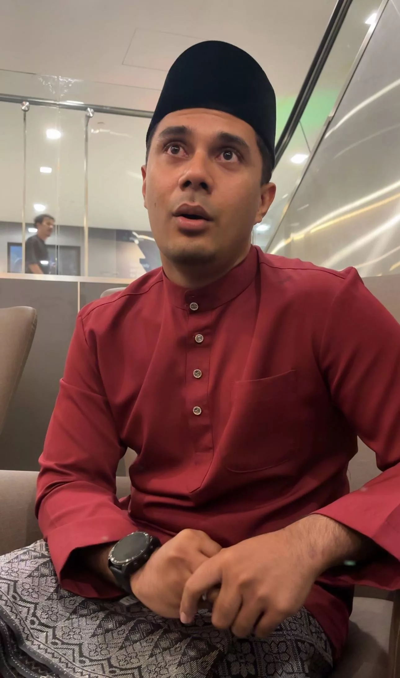 “Kami Memang Raya Asing Sebab…,” – Dakwaan Bercinta Dengan Jurusolek Merepek, Fikry Ibrahim Nafi Rumah Tangga Bergolak