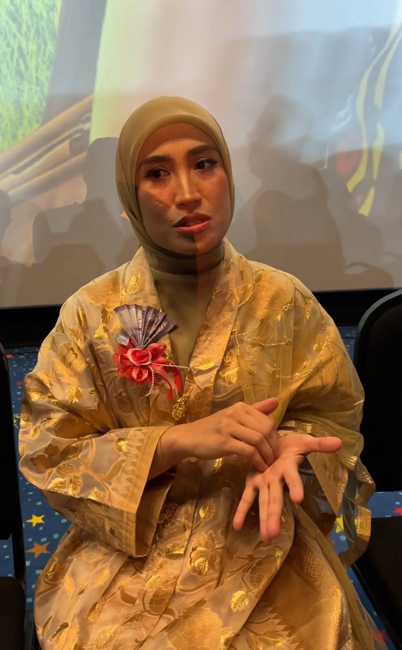 “Ke Arah Lebih Serius, Belum Lagi,” – Ozlynn Ulas Hubungan Ariq Bersama Wanita Dublin, Rupanya Sudah Peluk Islam Sebelum Ramadan Lalu