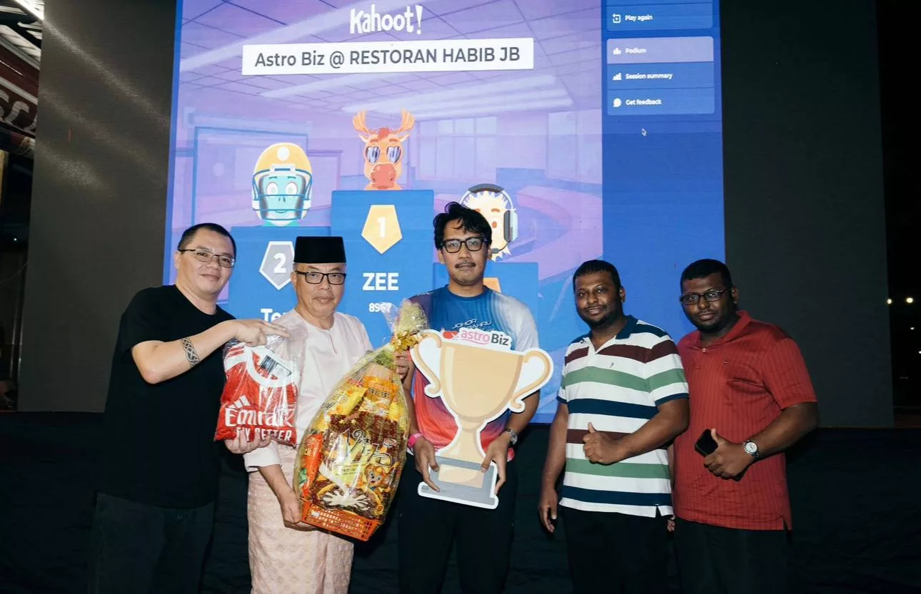 Sorakan Meledak! Astro BizOne Watch Party Ubah Cara Tonton Bola Sepak, Satukan Komuniti & Lonjak Ekonomi Setempat