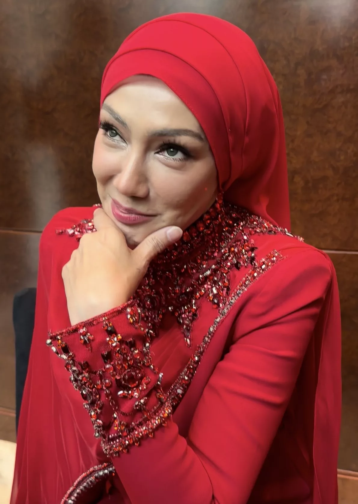 “Saya Melalui Evolusi Dunia Maya Dari Zaman MySpace Sehingga Instagram, X Dan Sekarang Threads,” – Erra Fazira