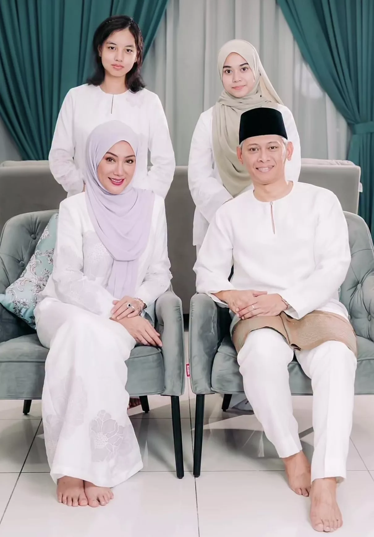 “Saya Melalui Evolusi Dunia Maya Dari Zaman MySpace Sehingga Instagram, X Dan Sekarang Threads,” – Erra Fazira