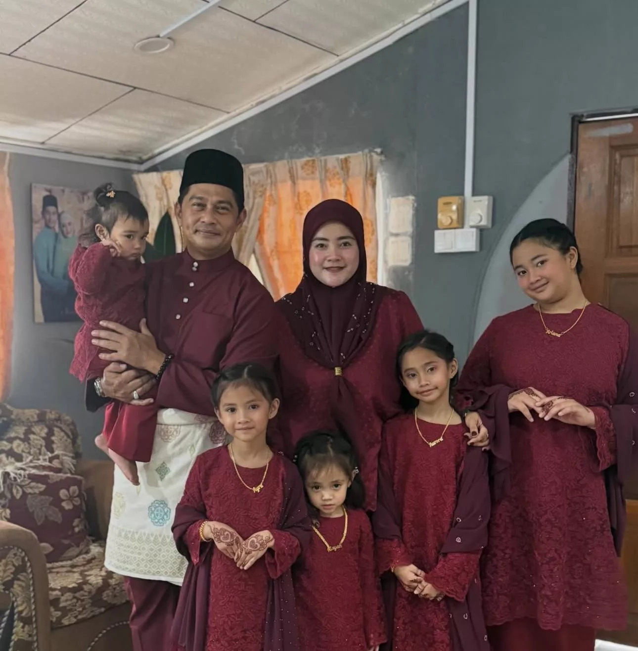 “Terima Kasih Bertahan Dengan Perangai Papa,” – Genap 12 Tahun Perkahwinan, Fizz Fairuz Mahu Bawa Almy Nadia Tunai Haji