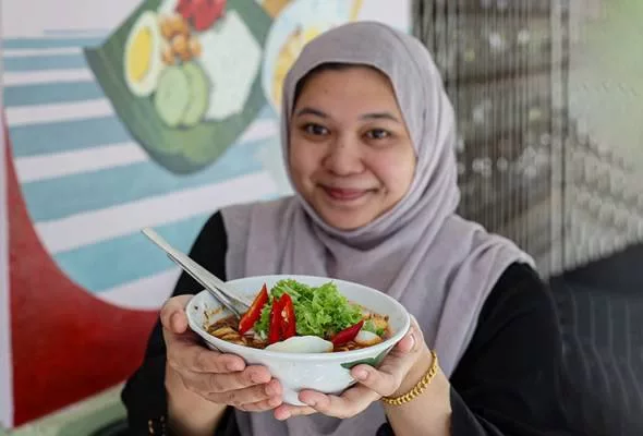“Dulu Filem Papa Dilabel Kekampungan, Merepek,” – Karya Bapa Kini Jadi Penanda Aras, Anak Mamat Khalid Dedah Karya Arwah Bapa Pernah Dikecam Teruk