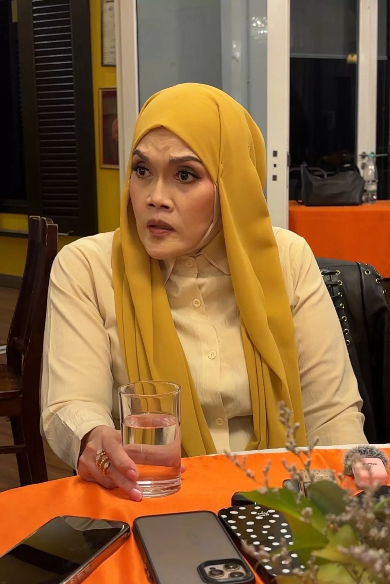 “Saya Menangis, Kami Sudah Kerja Keras,” – Tiket Konsert Disangka ‘Sold Out’, Tapi Sebaliknya? Ini Jelas Aishah