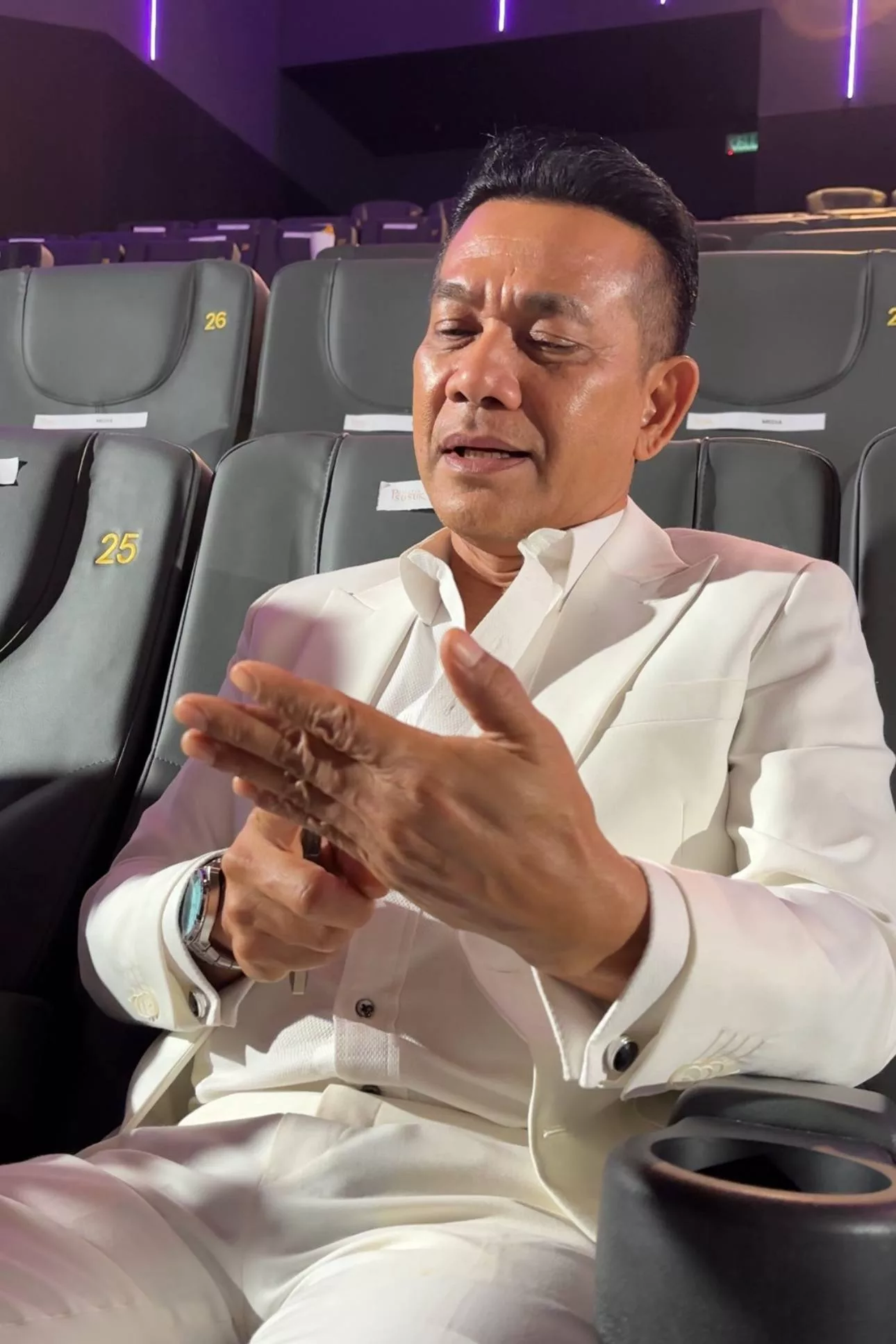 “Tiada Artis Yang Sombong, Takkan Nak Senyum Memanjang,” – Rosyam Nor Dedah Realiti Sebenar