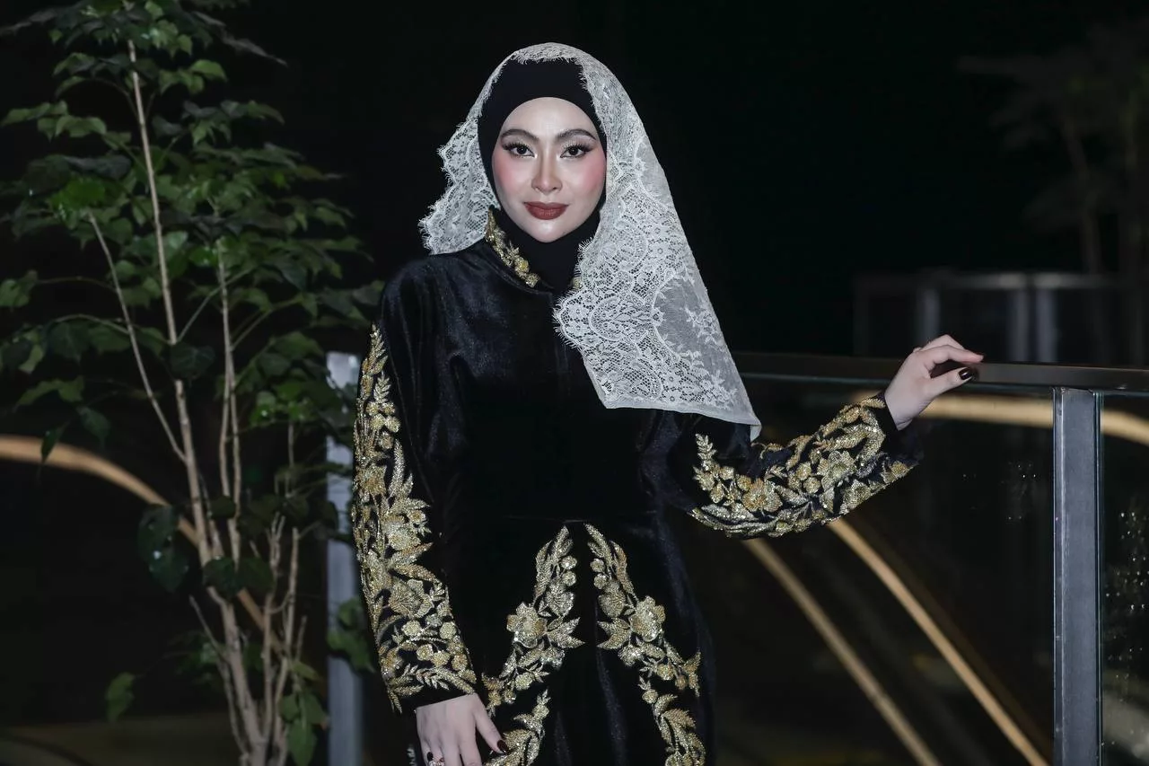 “Alhamdulilah Jika Ada Yang Suka Lihat Kami Bersama,” – Adira Nafi Gimik, Lelaki Misteri Memang Teman Istimewa