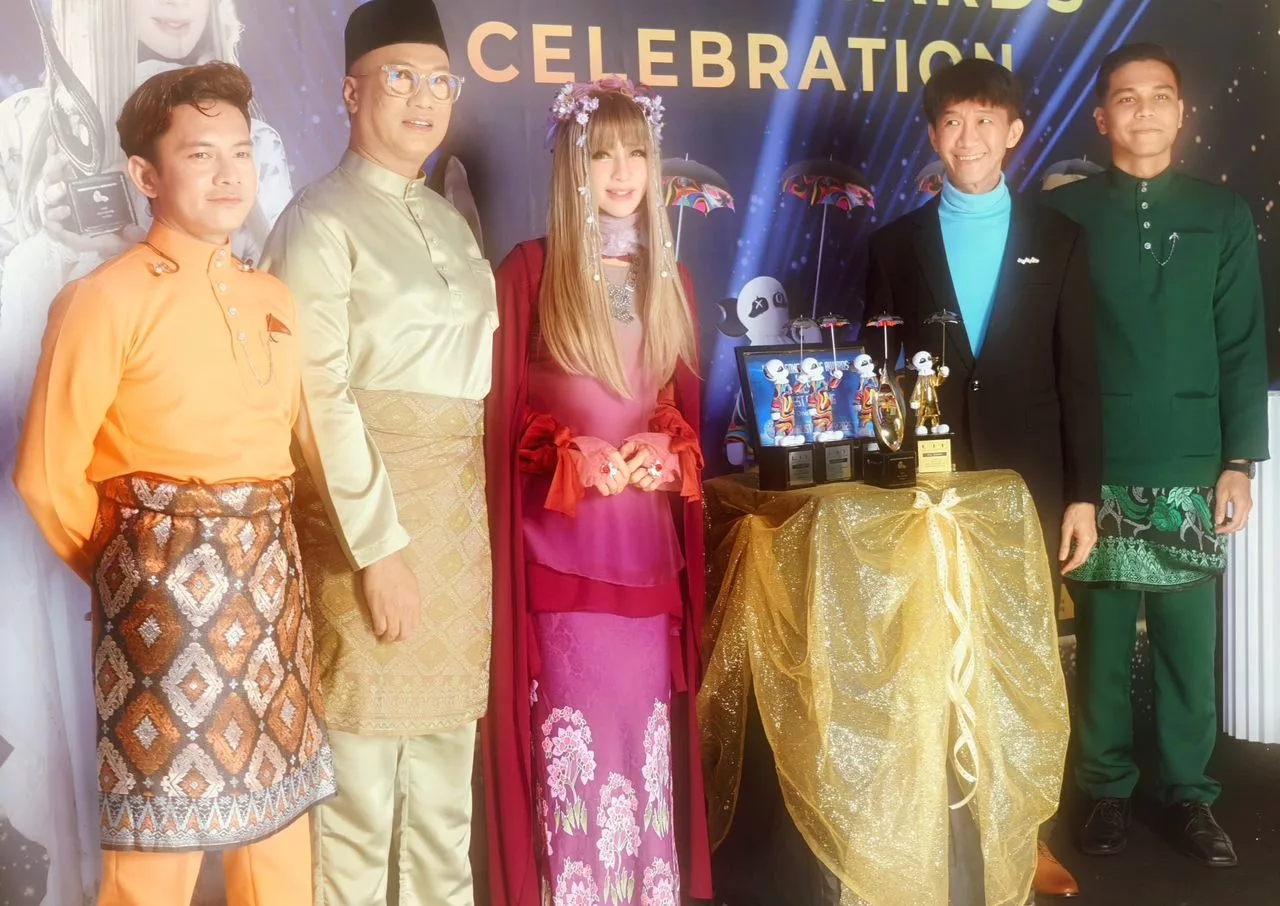 Fareez Fauzi Ulas Isu ‘Petik Nama Artis Sombong’, Tak Wajar Hakimi Secara Melulu… JessC Pula Sukses Cipta Nama Hingga Ke Peringkat Global