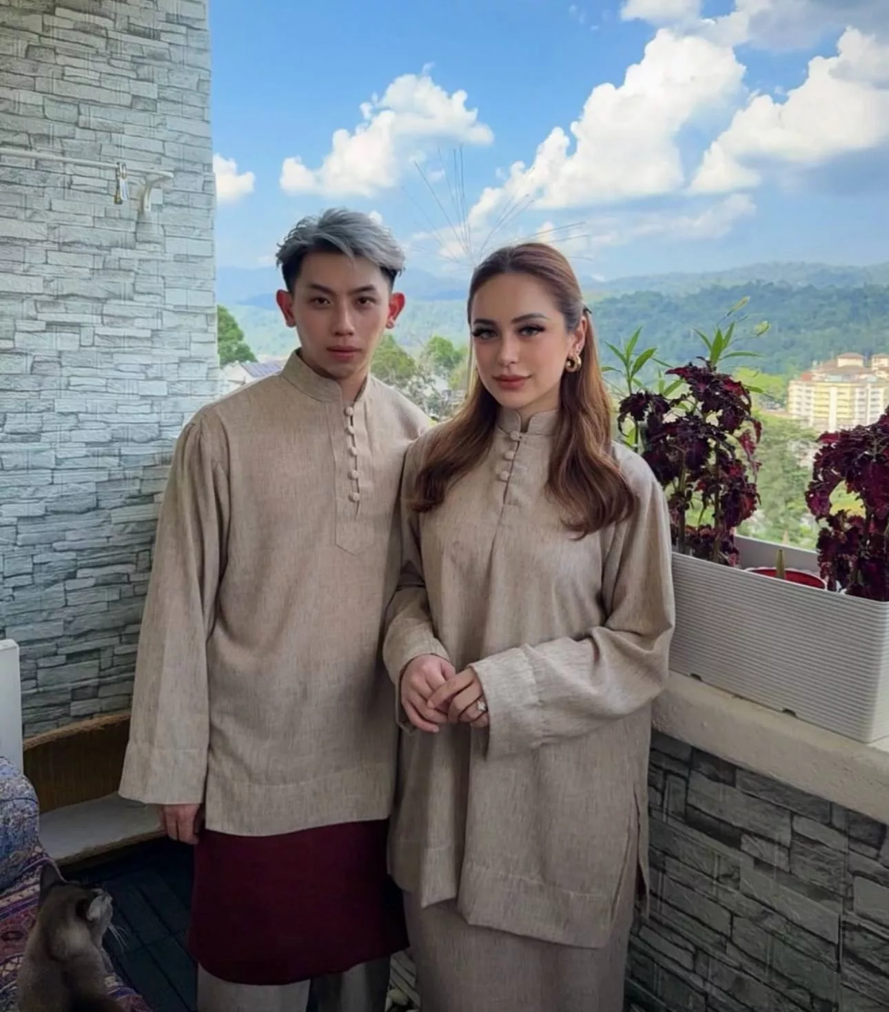 Lain Dari Lain! Sam Lim & Parisa Ardina Pilih Pre-Wedding Selepas Nikah, Dipuji Netizen – “Bagusnya…Dah Halal Baru Buat.”