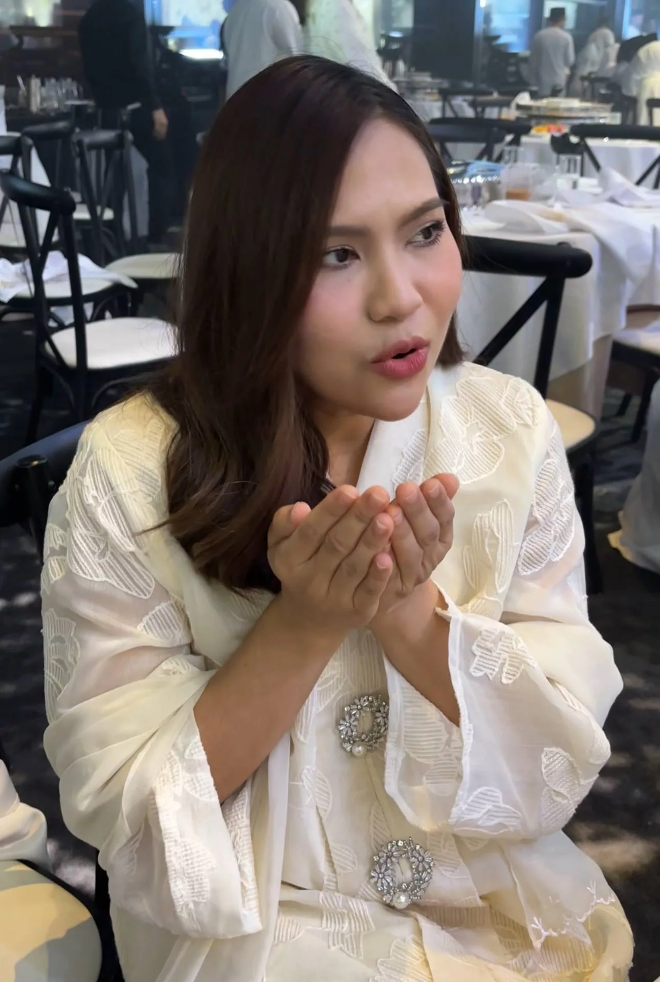 “Dari Trimester Pertama Air Ketuban Kurang, Bayi Melintang,” – Indah Ruhaila Syukur Proses Bersalin Lancar