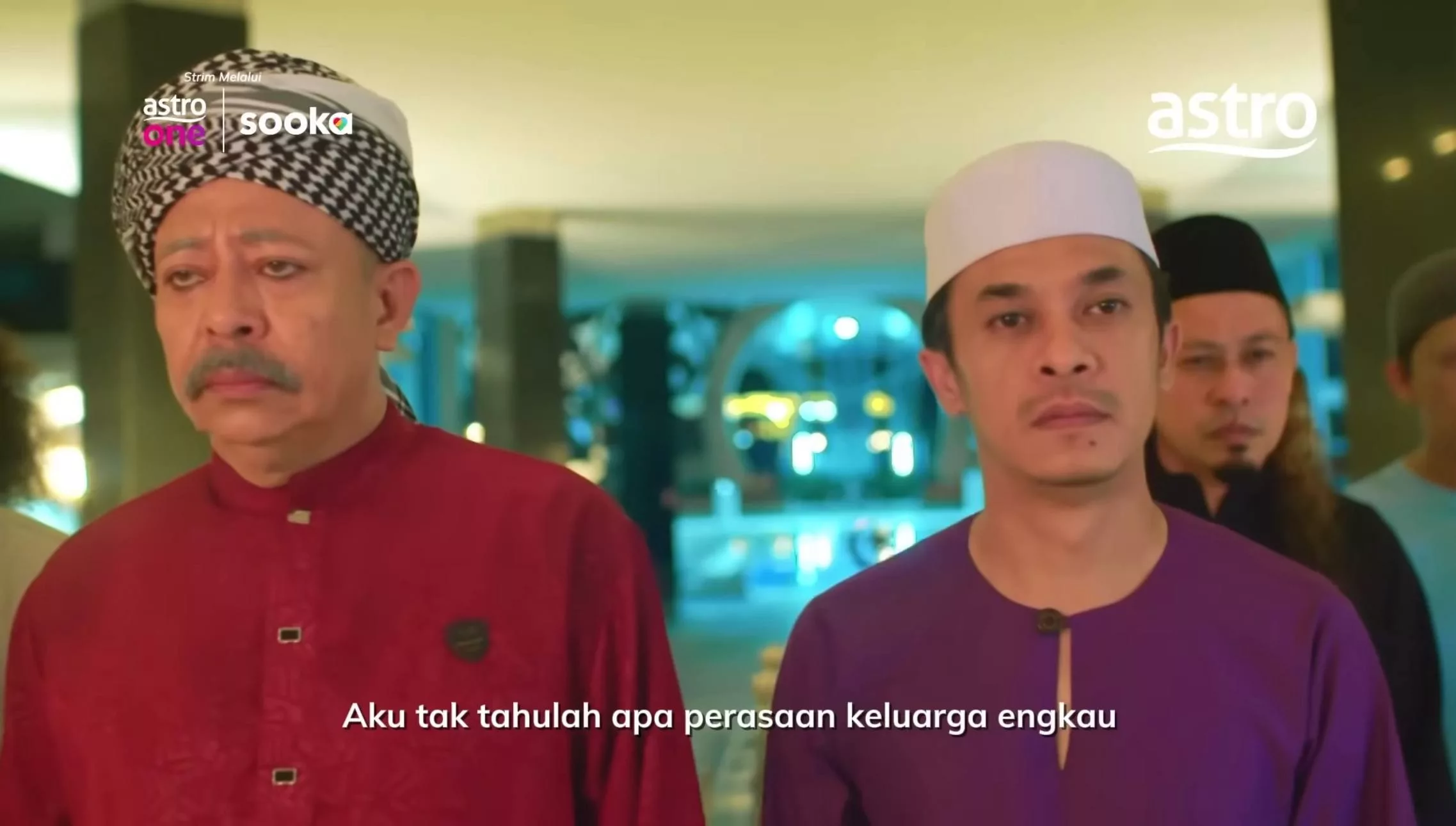 Bila Kau Dapat Mentua Mafia! Lakonan Zahiril & Siti Hariesa Dalam Siri Terbaru Astro ‘Bapa Mentuaku Mafia’ 7 Bila Kau Dapat Mentua Mafia! Lakonan Zahiril & Siti Hariesa Dalam Siri Terbaru Astro ‘Bapa Mentuaku Mafia’