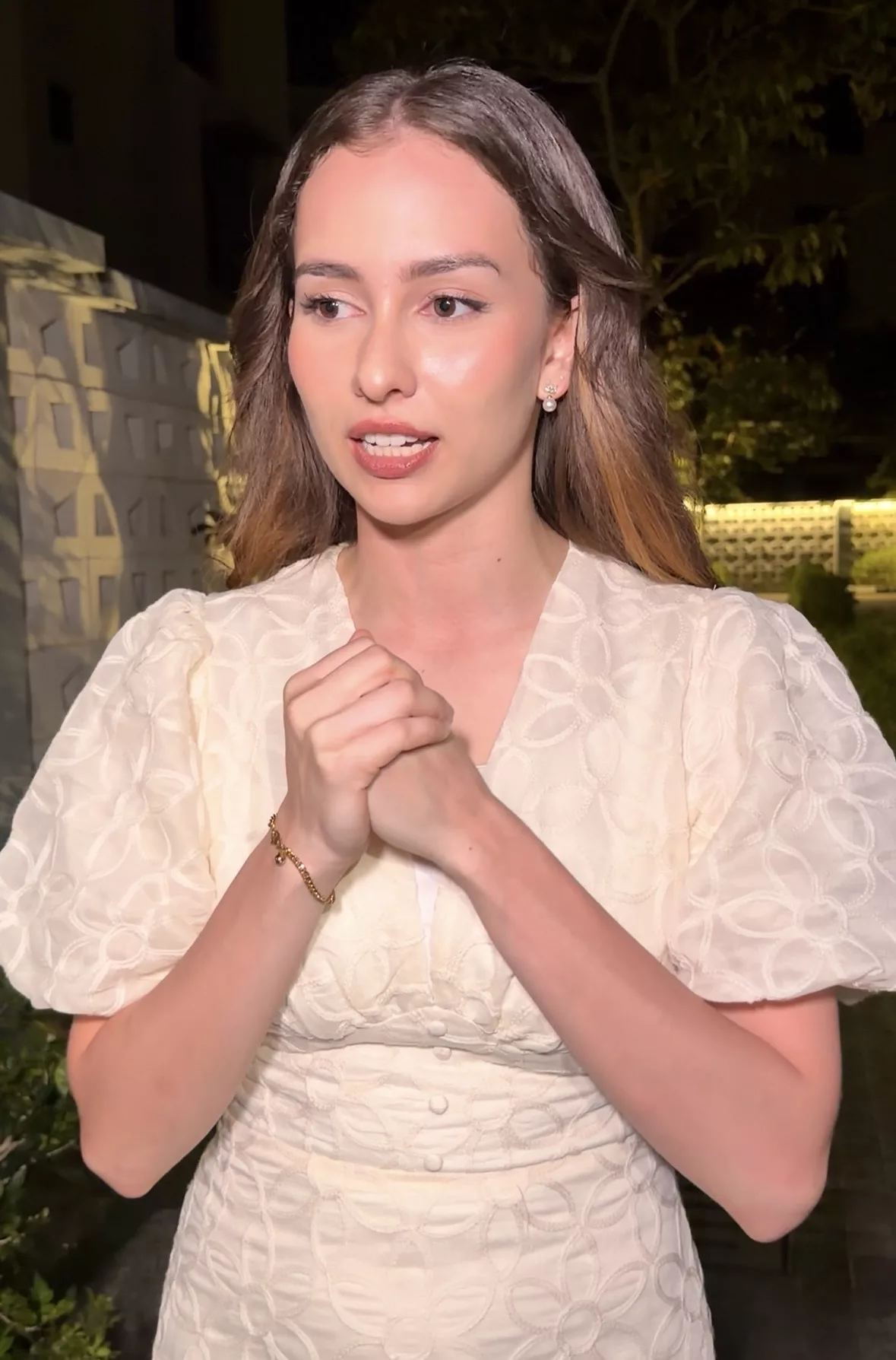 “Itu Hantaran Yang Manis Dan…,” - Anna Jobling Hargai Hubungan Akrab Dengan Karel Susanteo, Ulas Komen Emoji ‘2 Love’ Di IG 7 “Itu Hantaran Yang Manis Dan…,” – Anna Jobling Hargai Hubungan Akrab Dengan Karel Susanteo, Ulas Komen Emoji ‘2 Love’ Di IG