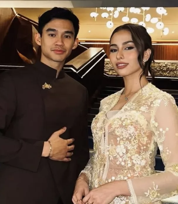 “Itu Hantaran Yang Manis Dan…,” - Anna Jobling Hargai Hubungan Akrab Dengan Karel Susanteo, Ulas Komen Emoji ‘2 Love’ Di IG 6 “Itu Hantaran Yang Manis Dan…,” – Anna Jobling Hargai Hubungan Akrab Dengan Karel Susanteo, Ulas Komen Emoji ‘2 Love’ Di IG