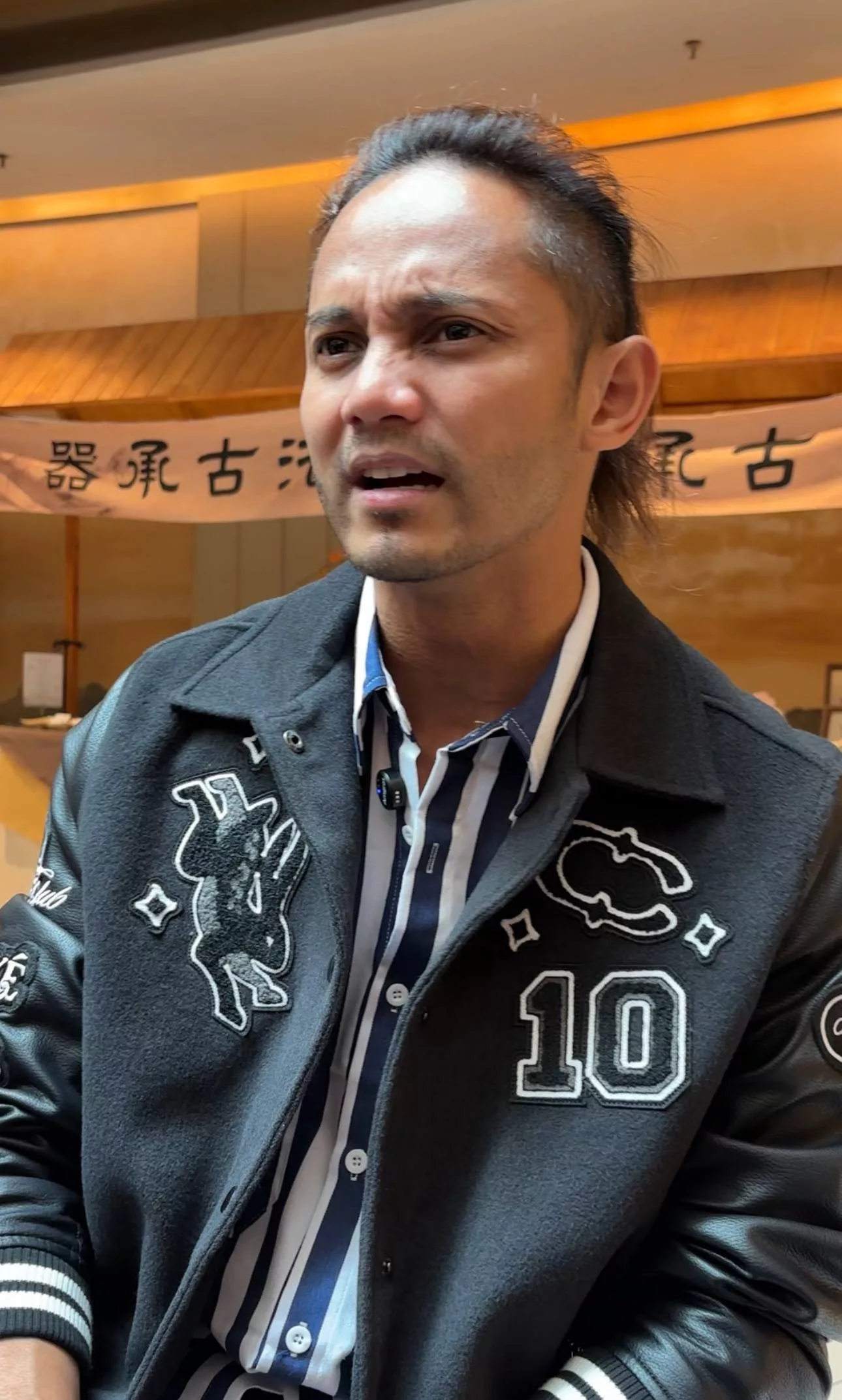 Hairul Azreen Tetap Pilih Bersara, Namun Bangga Filem Aksi Tempatan Makin Maju - “Apa Yang Saya Tinggalkan Dulu Kini Jadi Ikutan.” 6 Hairul Azreen Tetap Pilih Bersara, Namun Bangga Filem Aksi Tempatan Makin Maju – “Apa Yang Saya Tinggalkan Dulu Kini Jadi Ikutan.”