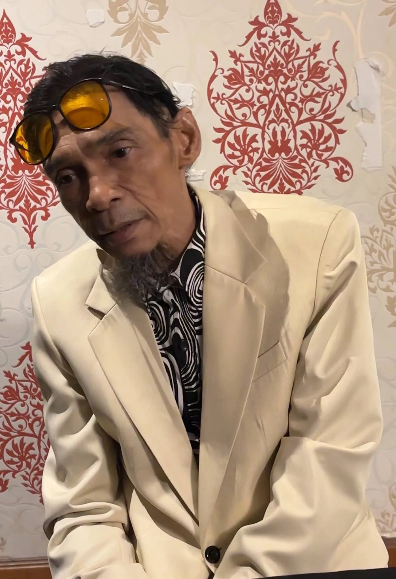 “Dulu Bertongkat, Kini Kembali Melangkah,” – Jamilul Hayat Syukur Kesihatan Bertambah Baik, Terharu Keprihatinan Keluarga TTMM2